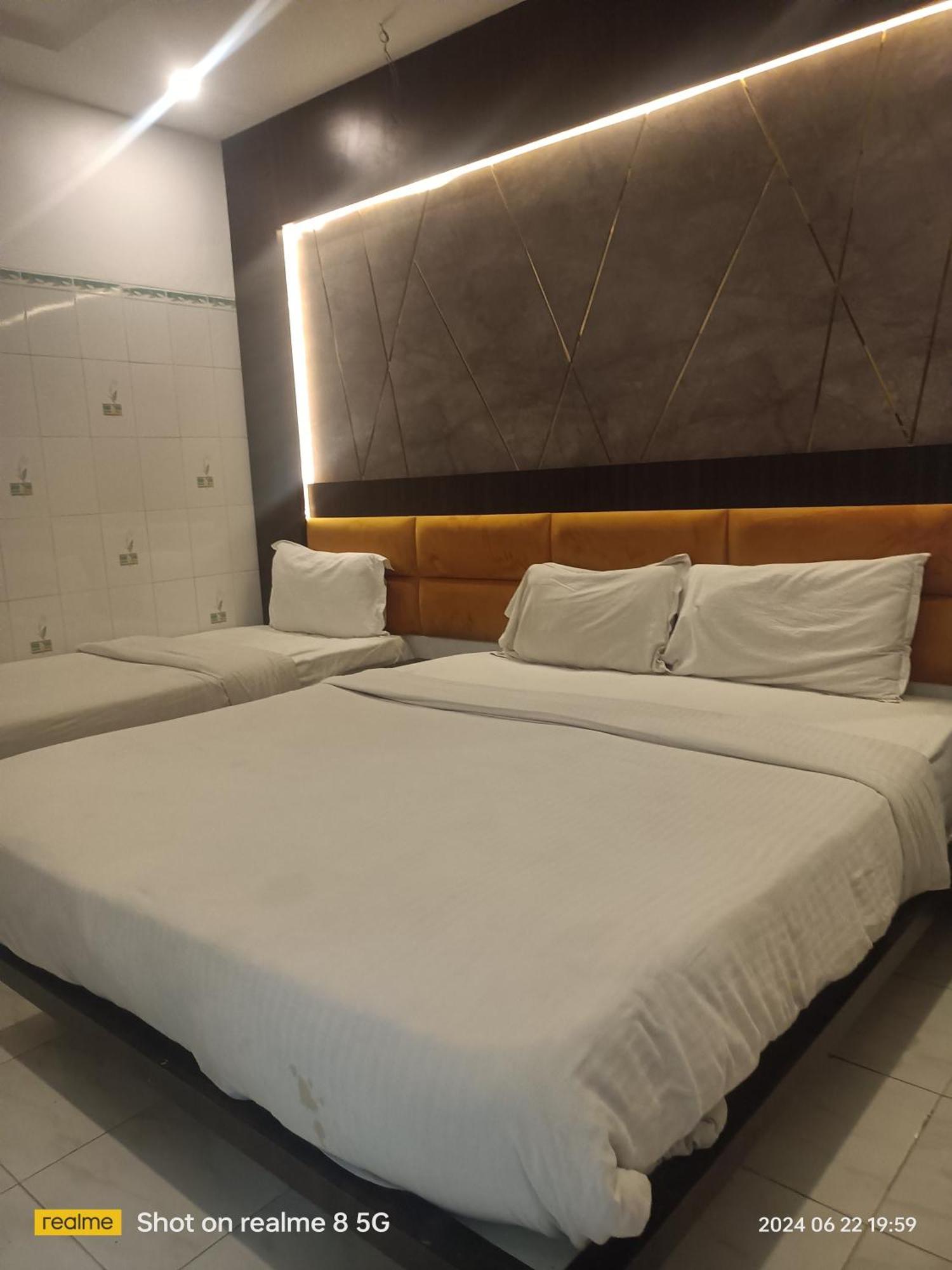 Ajith Residency Near Marina Beach Chennai Luaran gambar