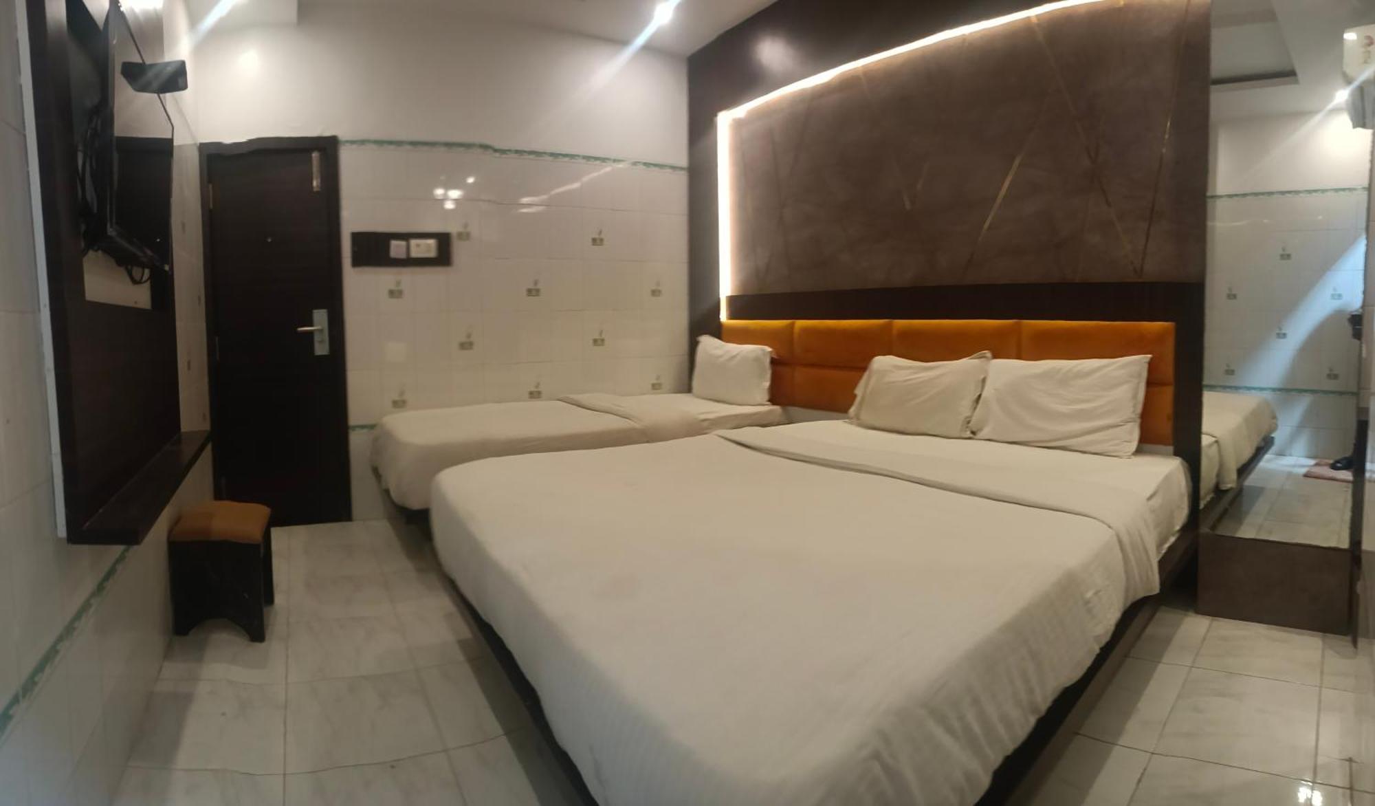 Ajith Residency Near Marina Beach Chennai Luaran gambar