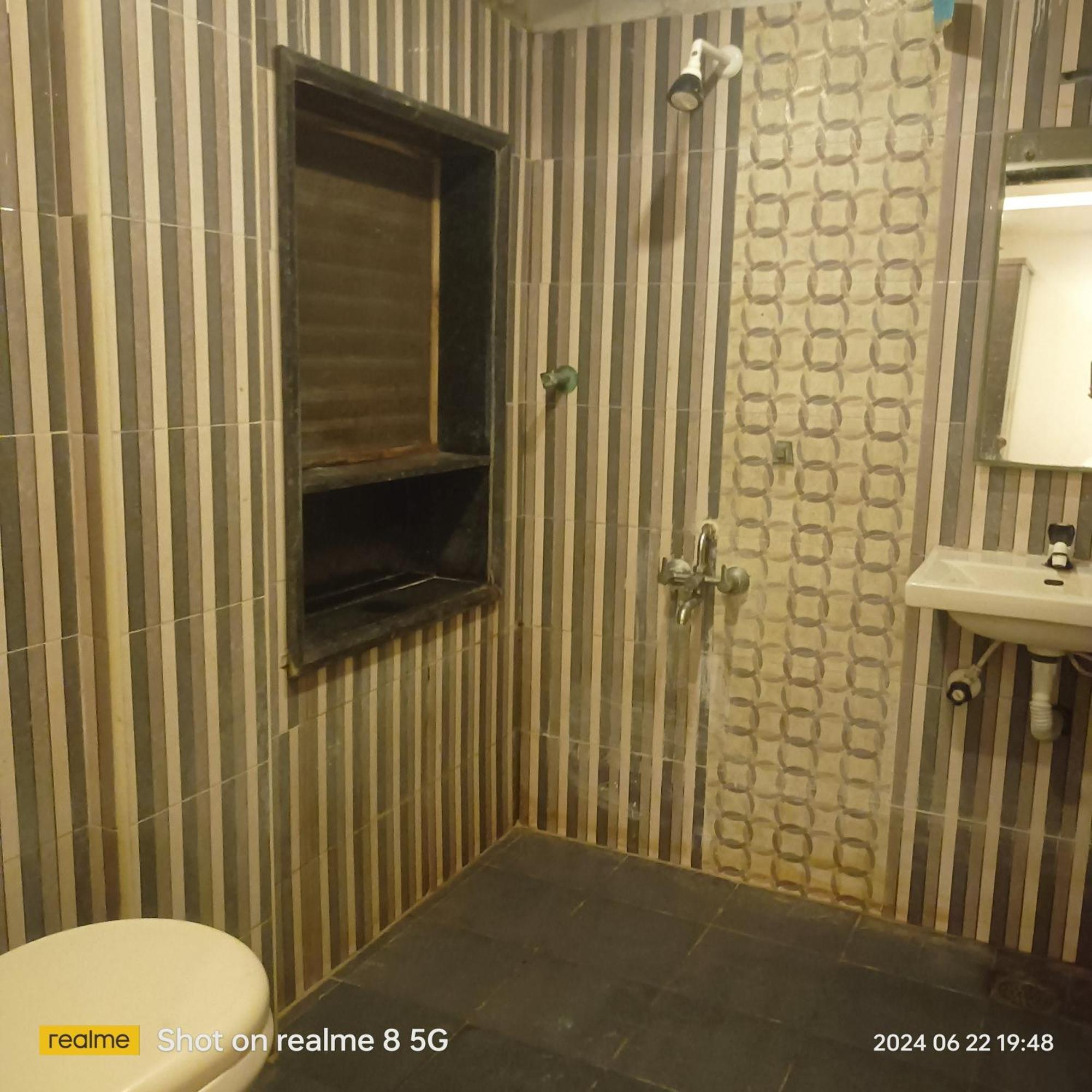Ajith Residency Near Marina Beach Chennai Luaran gambar